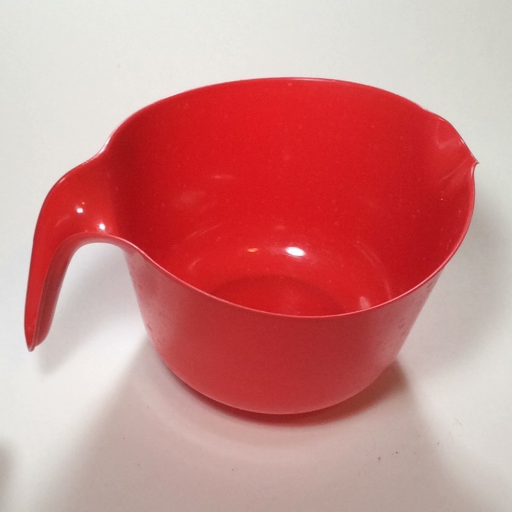 Miscellaneous Kitchen Essentials - Picture 4 of 7